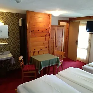hotel-alpenrose-ischgl.ischgl-hotels.net/