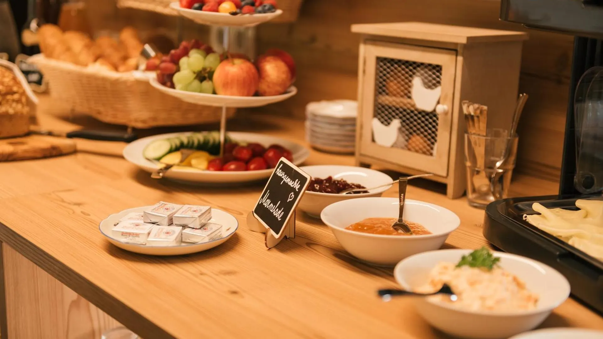 Bed & Breakfast Edenhauserhof Innsbruck Austria