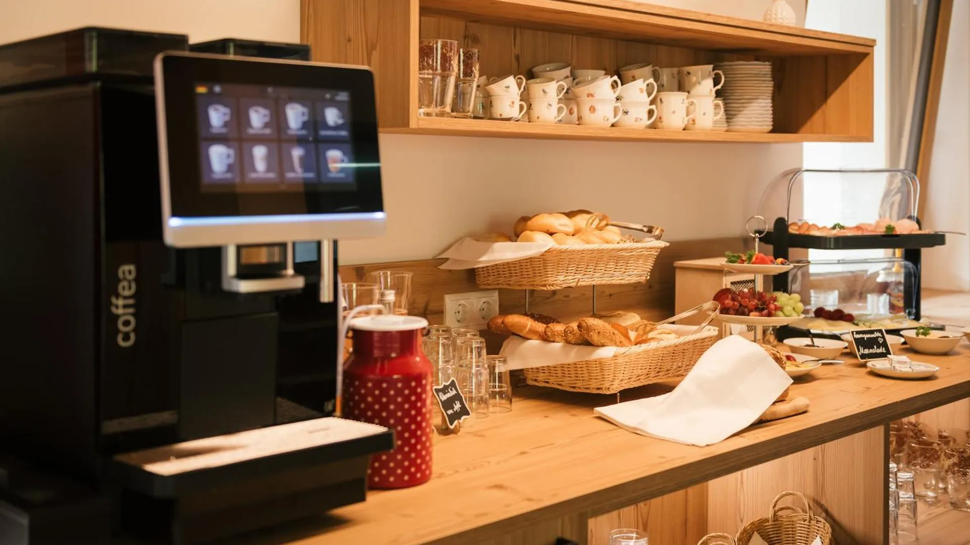Bed & Breakfast Edenhauserhof Innsbruck Austria
