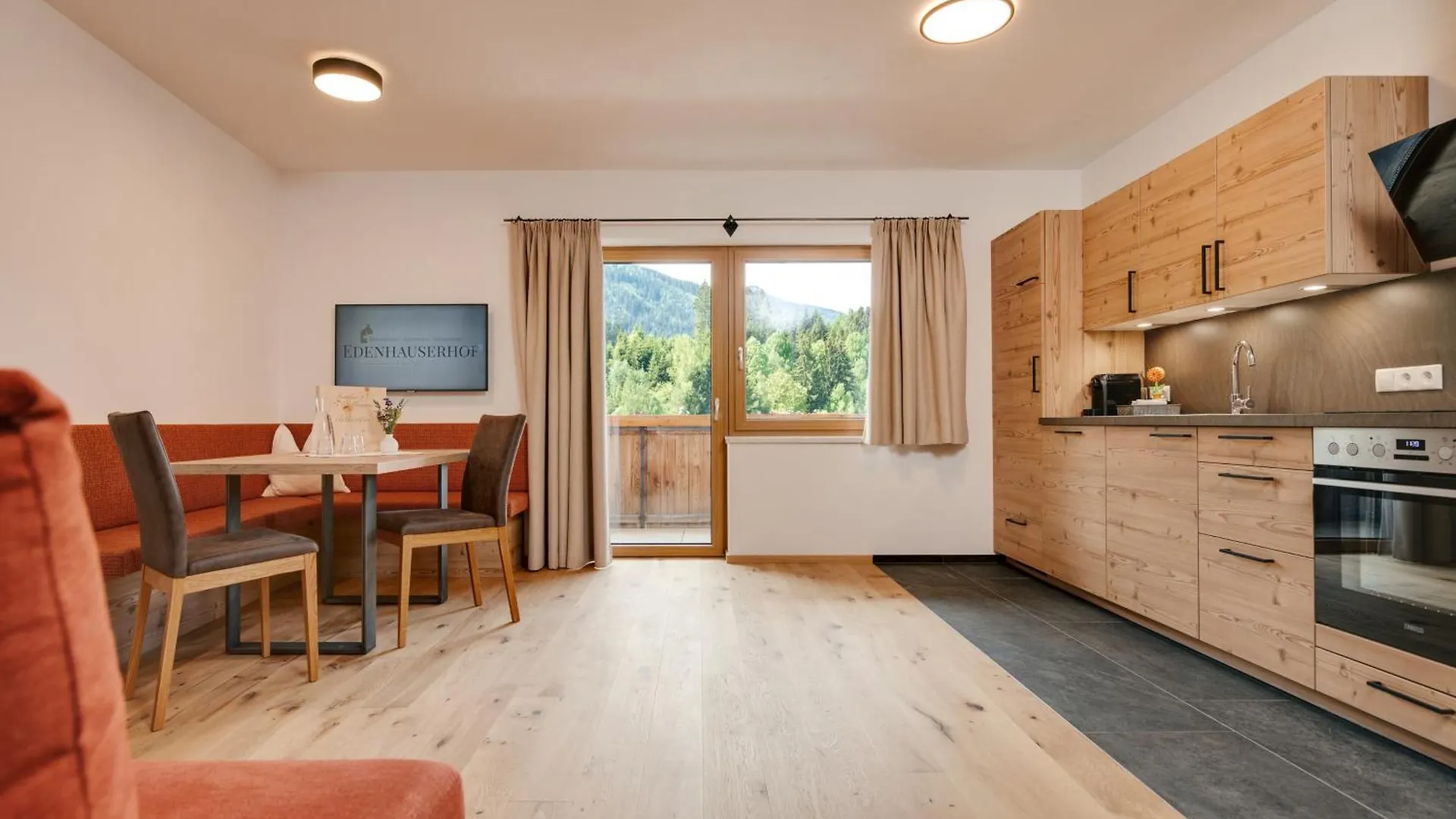 Bed & Breakfast Edenhauserhof Innsbruck Austria