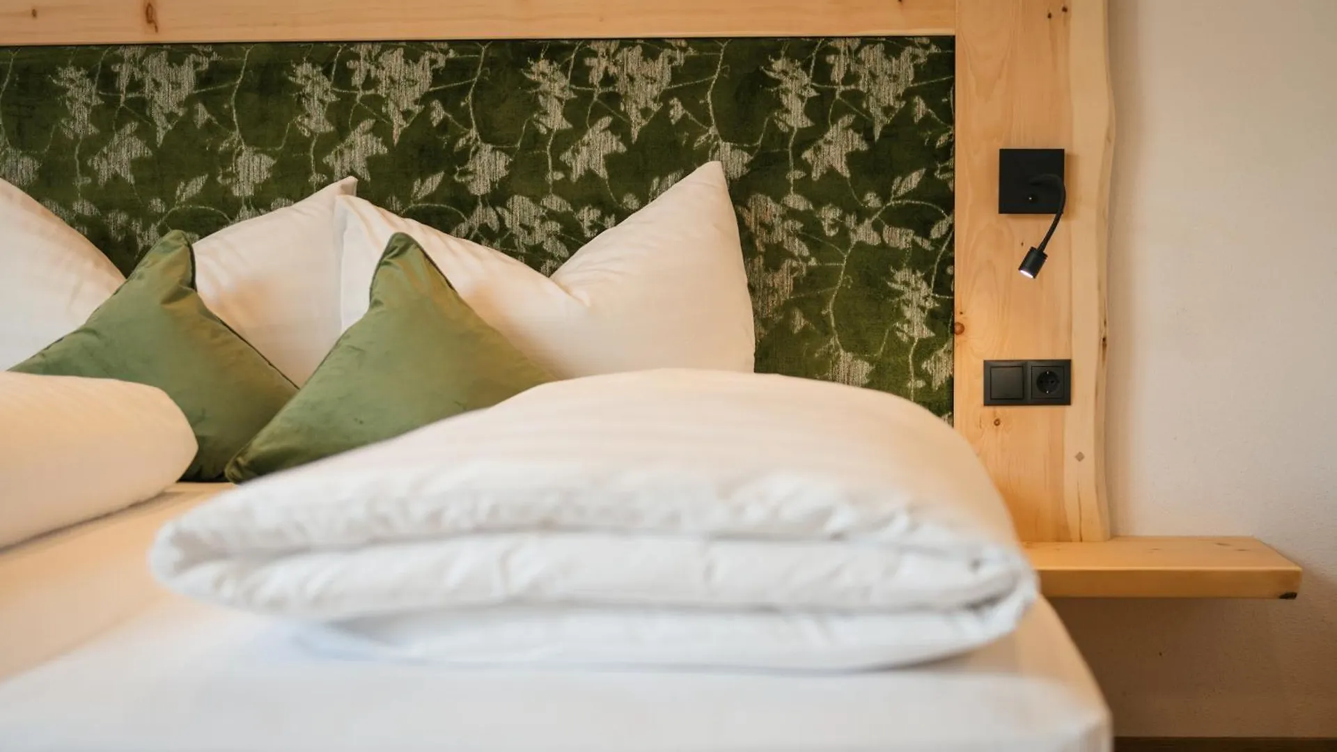 Bed & Breakfast Edenhauserhof Innsbruck